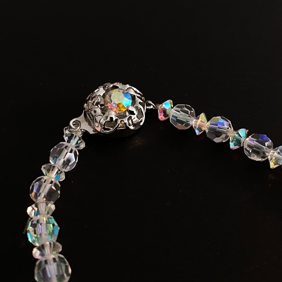 Clear Crystal Necklace - Picture 4 of 5